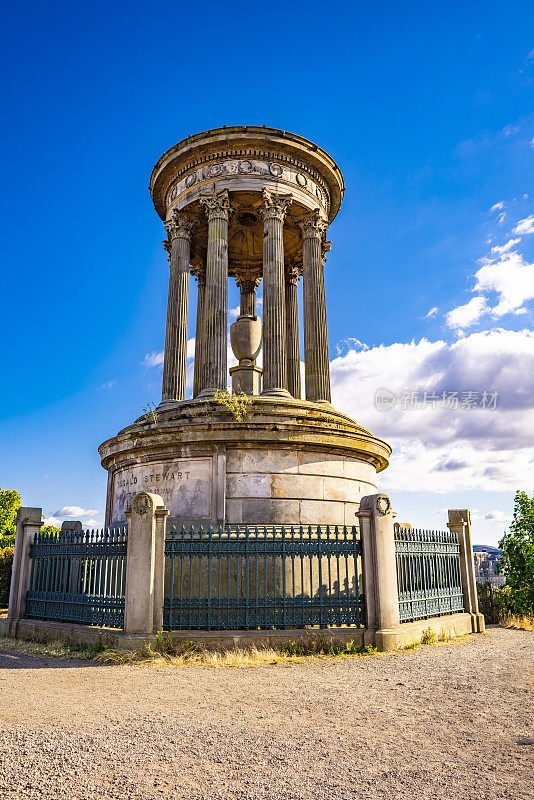 爱丁堡卡尔顿山Dugald Steward纪念碑，纪念苏格兰哲学家。
